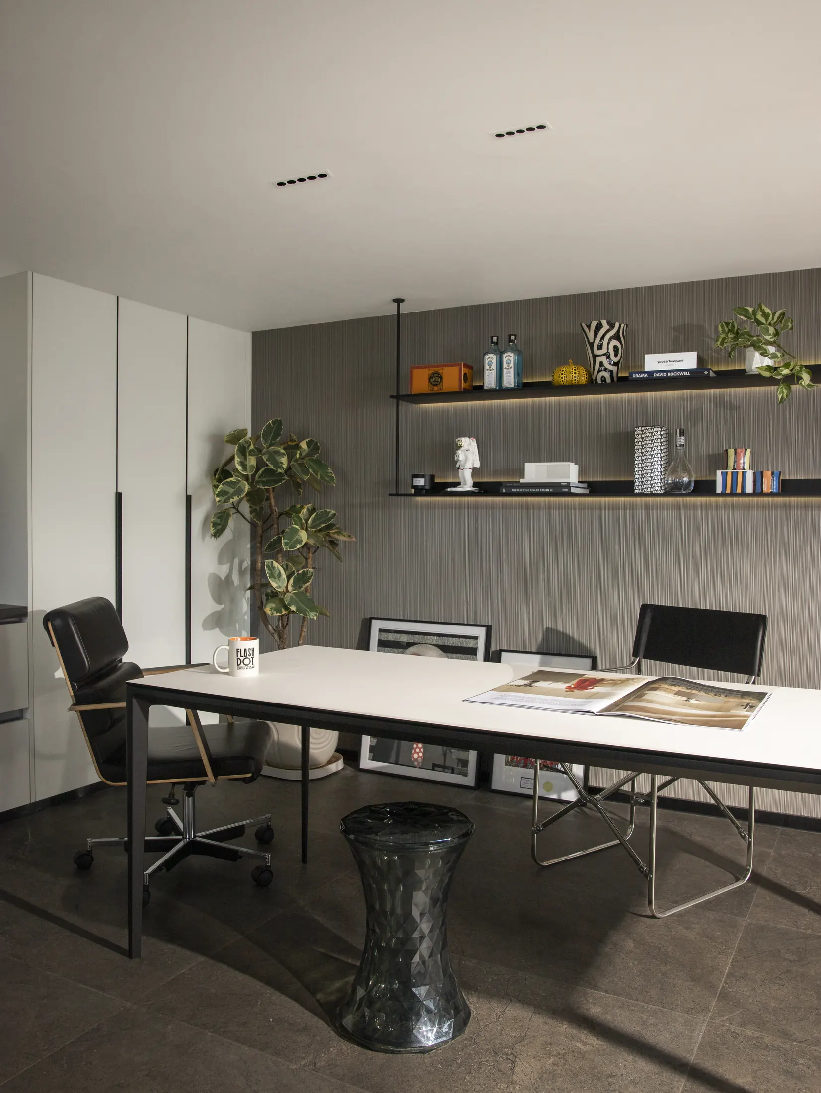 Window Apartment 8